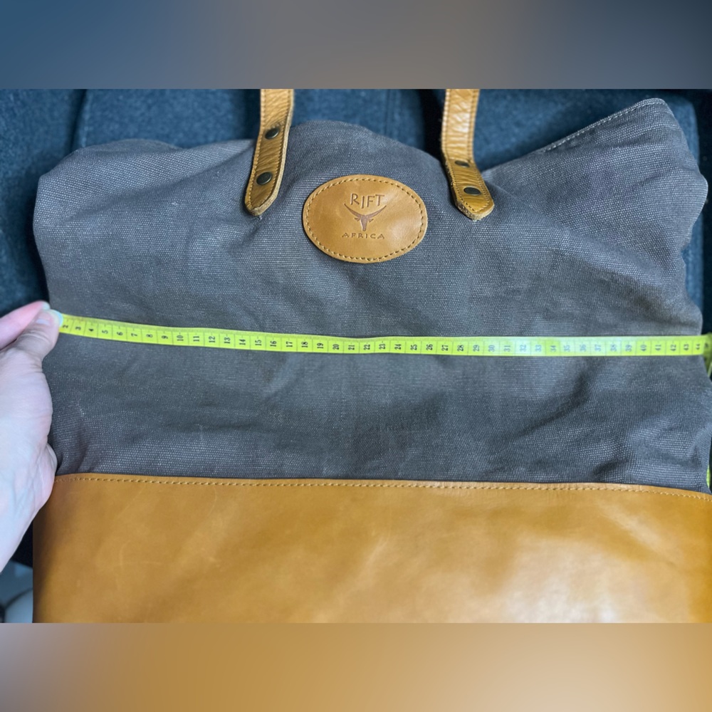 Africa Rift tote bag leather and canvas - Picture 10 of 14